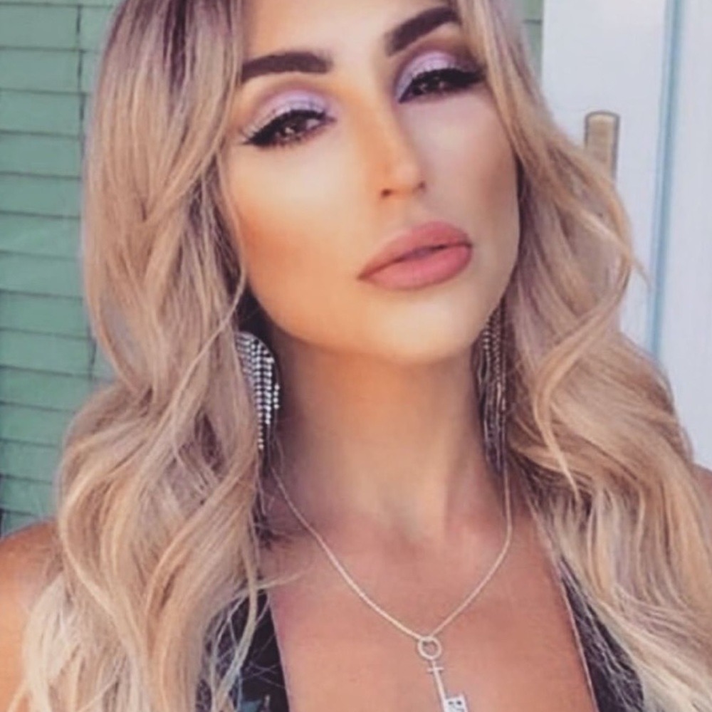 Meet your Posher, Info